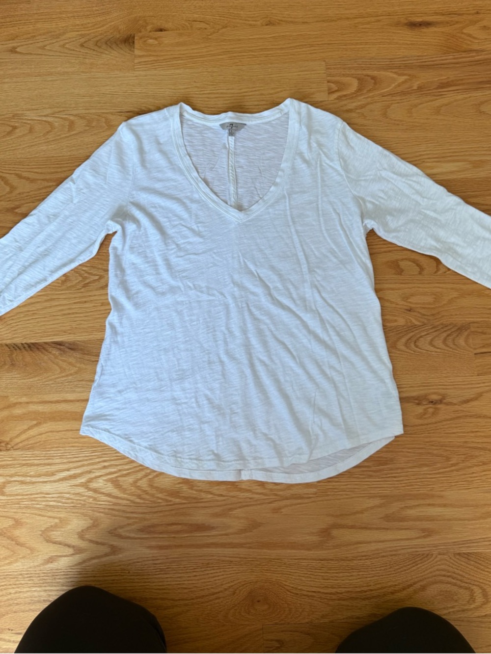 7 For All Mankind White V-Neck 3/4 Sleeve Tee